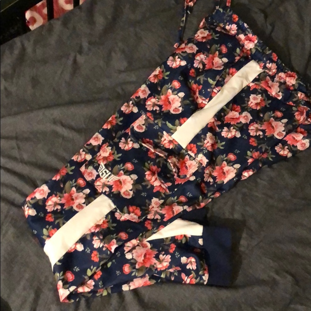 Size up joggers